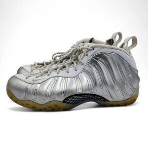 Nike Air Foamposite One Shoes Chrome White Silver AA3963-100 Women's Size 8.5